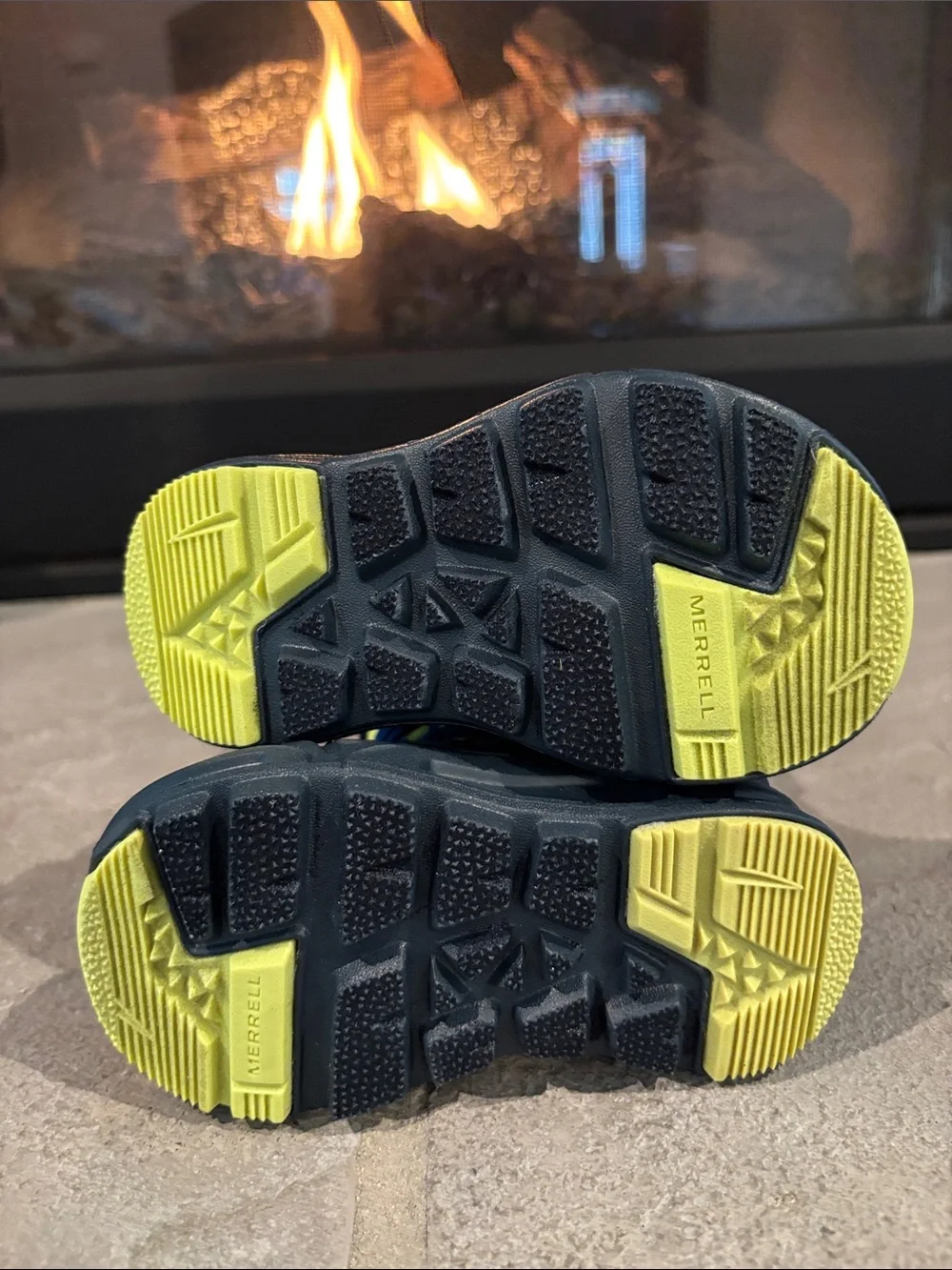 Merrill Snow Quest Waterproof,Insulated,lightweight,Velcro,pull tabs,rugged sole